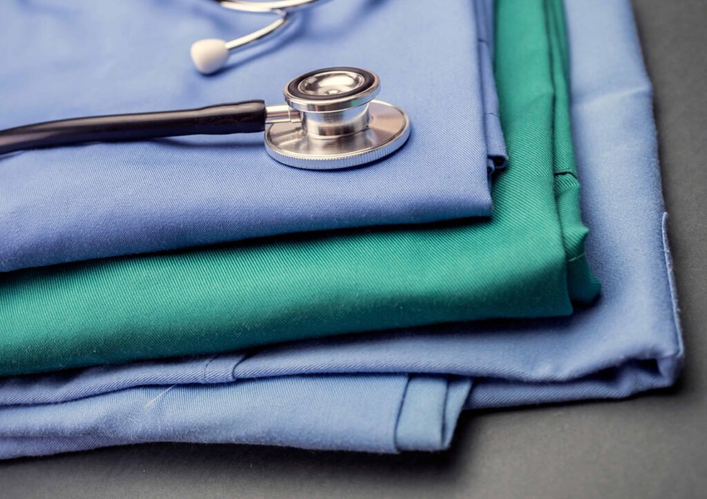 Medical Uniform Programs for Clinics: Consistency, Fit, and Professional Presentation
